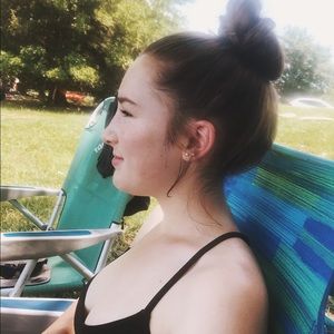 Meet your Posher, Makayla